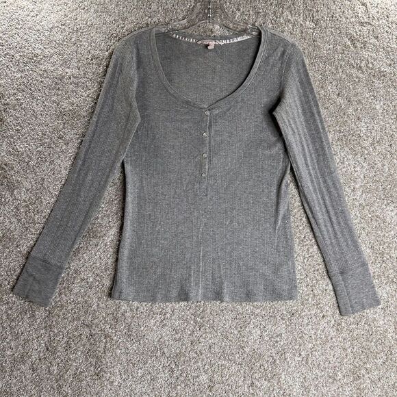 Victoria's Secret‎ Sleepwear Top Long Sleeve Women's Size Small Metallic - Picture 1 of 6